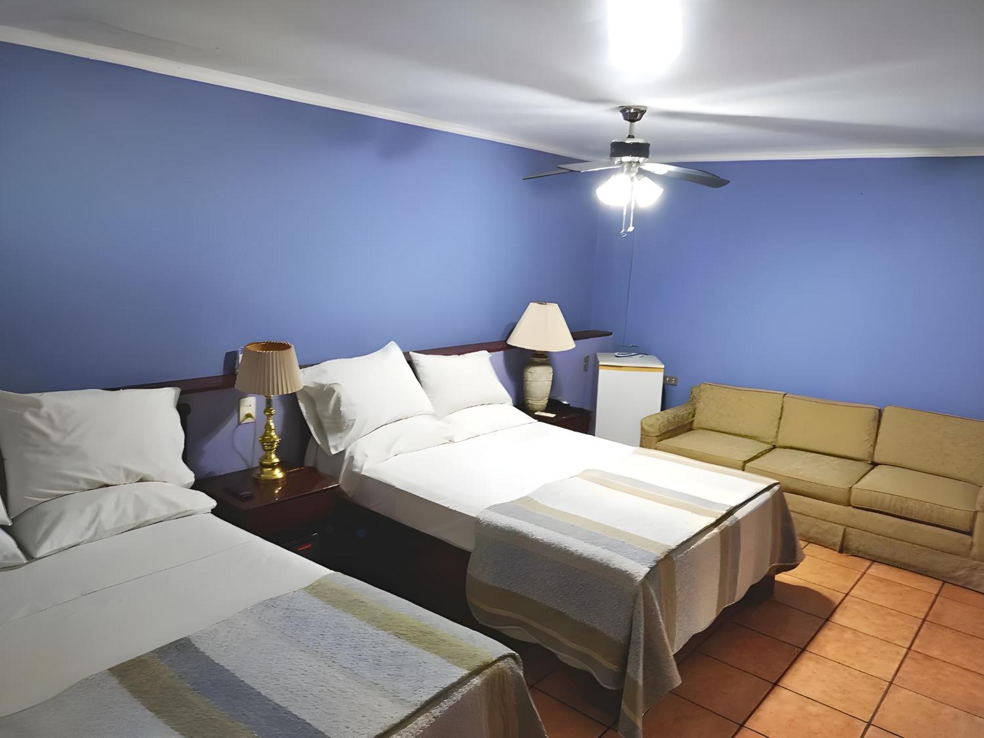 Hotel Puerta Del Sol - San Jose Airport Eksteriør bilde